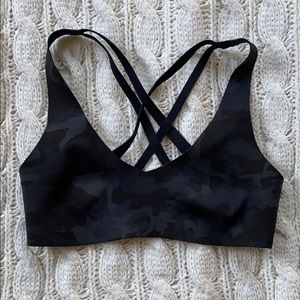 Light Strides Bra - Camo